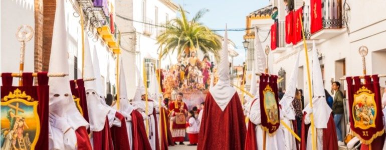 Vive a Semana Santa em Espanha